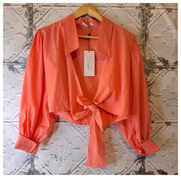 FLAMANT ROSE CORAL TIE FRONT
BALLOON SLEEVES BOHO TOP NWT Sz S fits Sz M - Picture 1 of 13